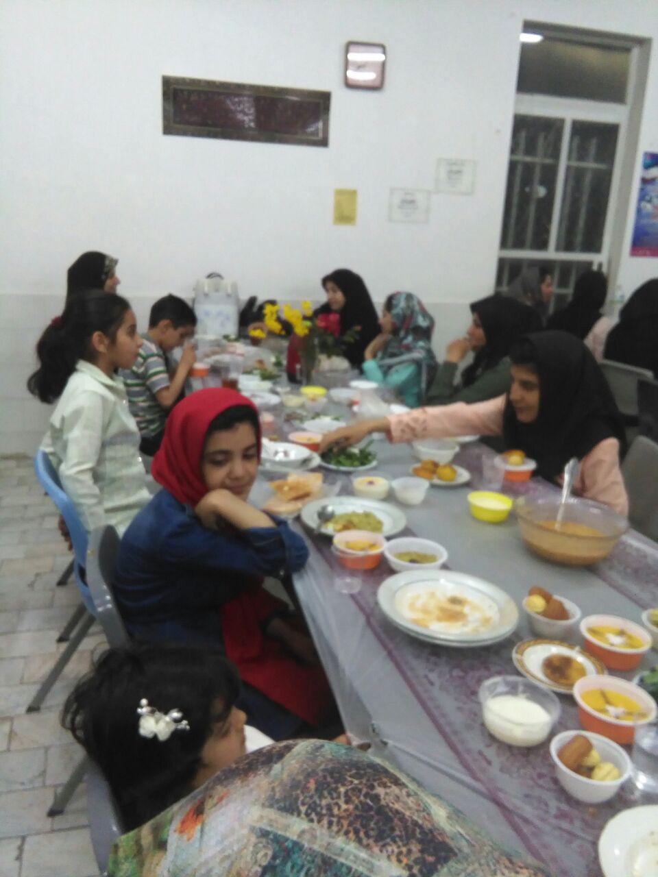 مراسم افطاری در جهاددانشگاهی سمنان