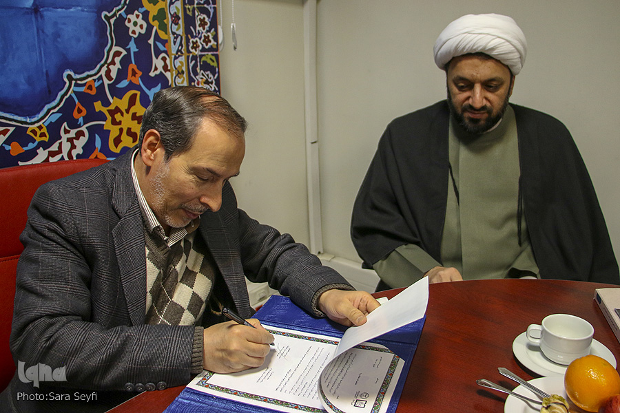 امضا تفاهم‌نامه سازمان فعالیت‌های قرآنی بامرکز تحقیقات علوم قرآن 