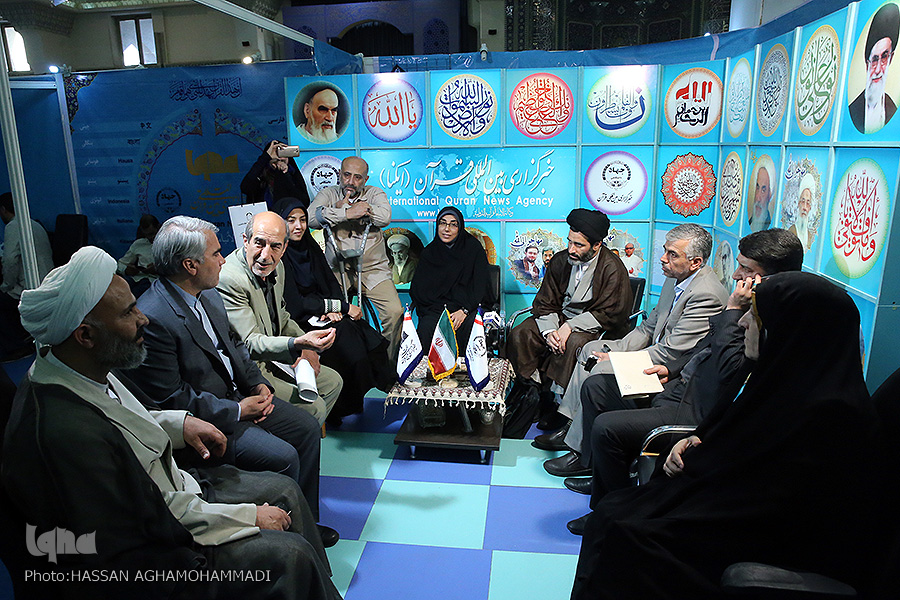 غرفه ایکنا در نهمین روز نمایشگاه بین‌المللی قرآن‌کریم