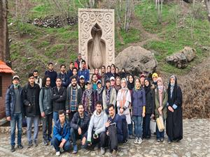 کوه نوردی خانوادگی دانشجویان دانشکده پزشکی دانشگاه علوم پزشکی تهران برگزار شد.