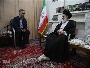 آیت‌الله حسینی بوشهری: فعالیت‌های ایکنا برای انتقال پیام قرآن به بشر امیدبخش است