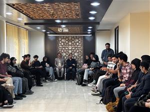 کرسی آزاد اندیشی با عنوان دیالوگ با موضوع "کودکی روی لبه تیغ" در دانشگاه صنعتی اصفهان برگزار شد.