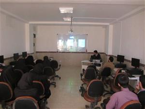 نمایش و بررسی فیلم "چند متر مکعب عشق" در جهاد دانشگاهی ایلام